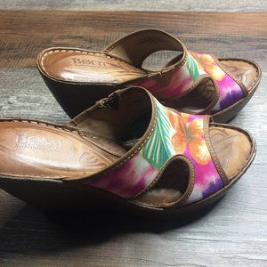 Born Sorina Whiskey Floral Wedge Sandal 9 B86316